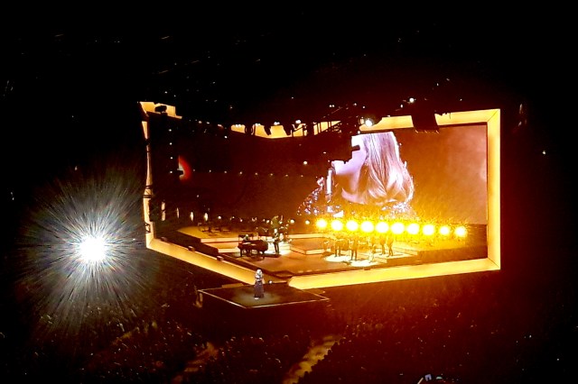 Adele live in Cologne 2016